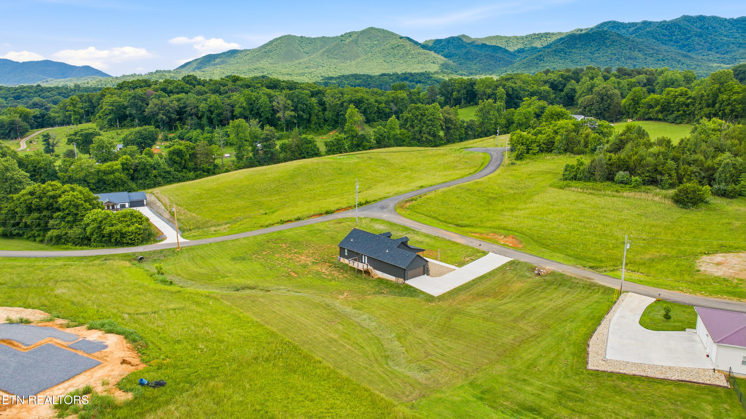 1607 Tranquility Ridge Drive Newport, TN 37821 - Photo 33 of 35 tranquility-33