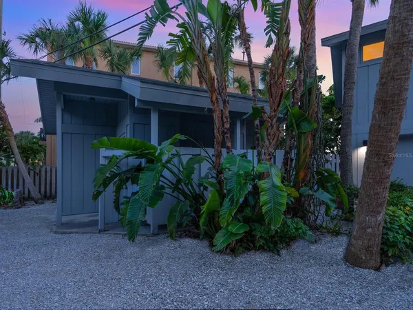 $3,700,000 | 3201 Casey Key Road, Nokomis, FL 34275