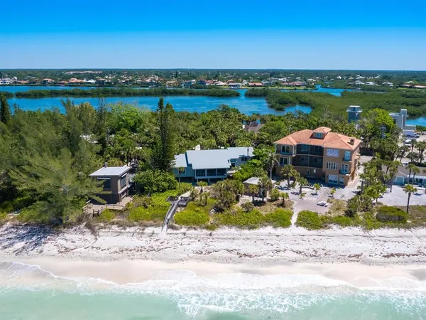$3,700,000 | 3201 Casey Key Road, Nokomis, FL 34275