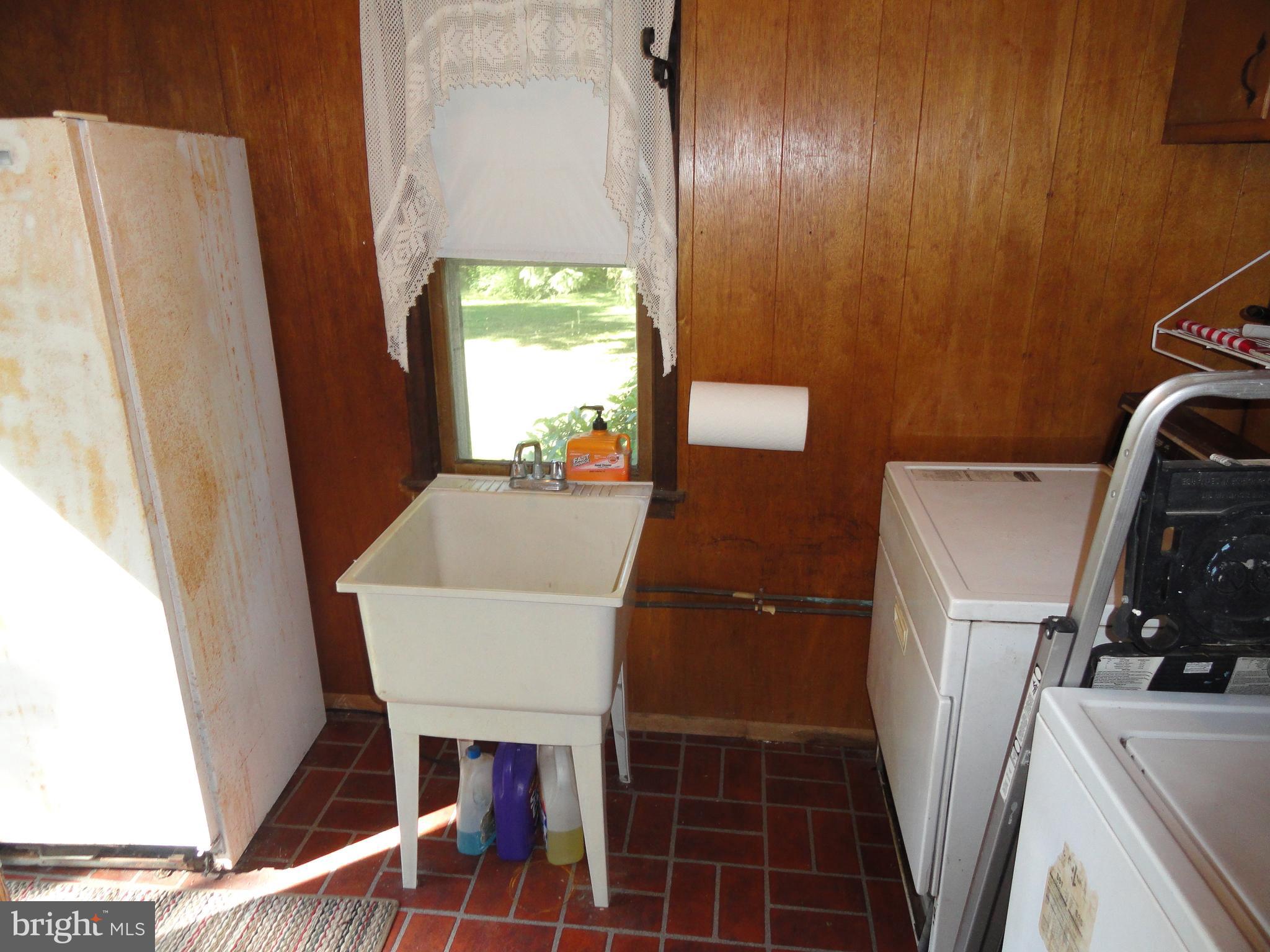 84 Middle Road Hammonton, NJ 08037 - Photo 9 of 47 Gallery Image 9