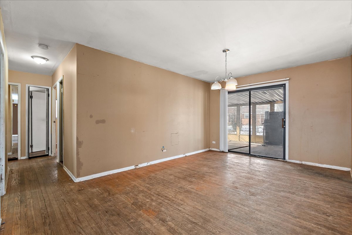 22720 Ridgeway Avenue Richton Park, IL 60471 - Photo 5 of 20