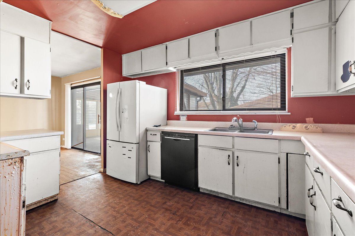 22720 Ridgeway Avenue Richton Park, IL 60471 - Photo 8 of 20