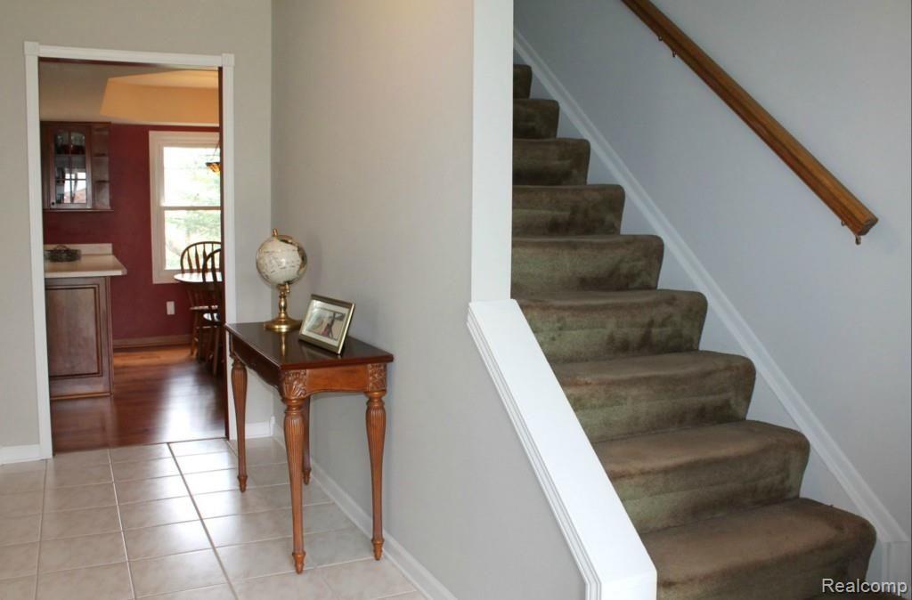 44727 Brookside Road Plymouth, MI 48170 - Photo 2 of 37 LARGE FOYER WITH CERAMIC TILE
