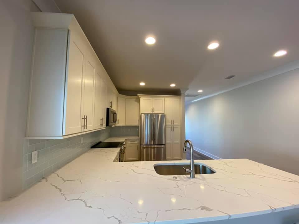 400 Fanny Ann Way Freeport, FL 32439 - Photo 8 of 20 a kitchen with stainless steel appliances a refrigerator and a sink
