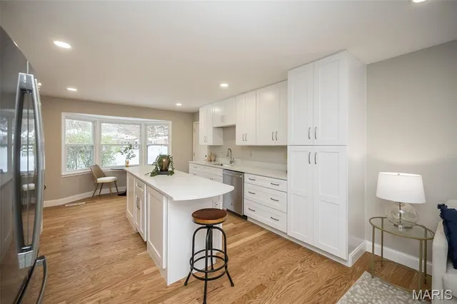 $570,000 | 304 Monteith Drive, Ellisville, MO 63011