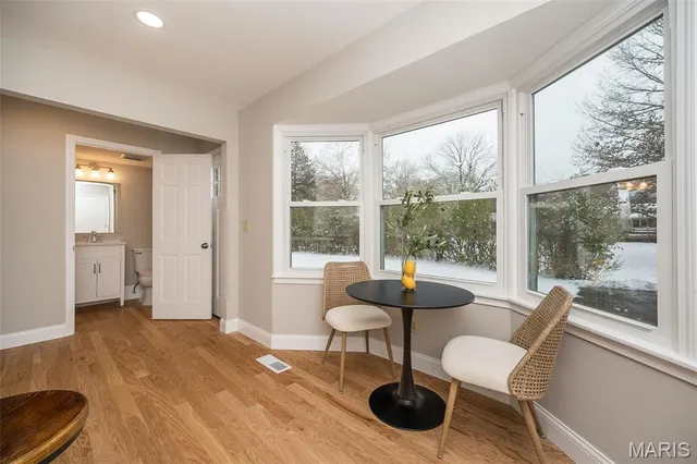 $570,000 | 304 Monteith Drive, Ellisville, MO 63011