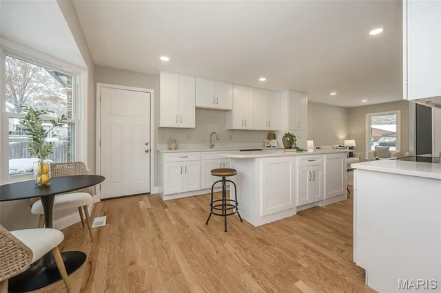 $570,000 | 304 Monteith Drive, Ellisville, MO 63011