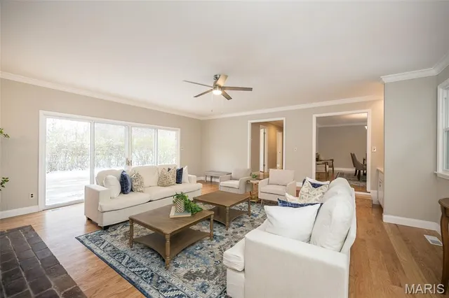 $570,000 | 304 Monteith Drive, Ellisville, MO 63011