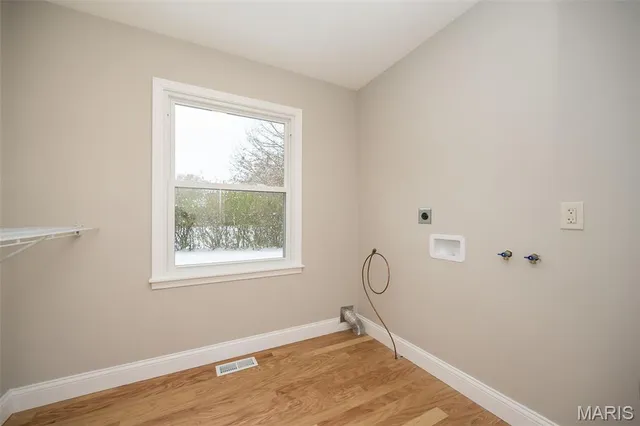 $570,000 | 304 Monteith Drive, Ellisville, MO 63011