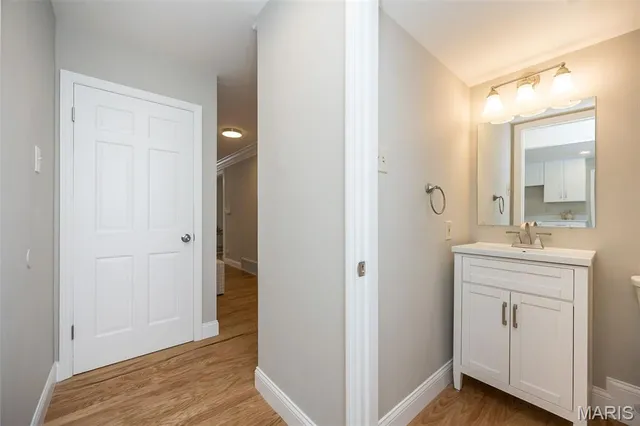 $570,000 | 304 Monteith Drive, Ellisville, MO 63011