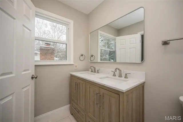 $570,000 | 304 Monteith Drive, Ellisville, MO 63011