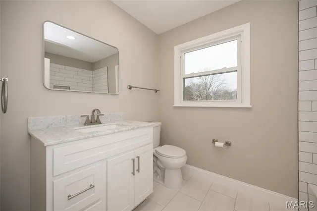 $570,000 | 304 Monteith Drive, Ellisville, MO 63011