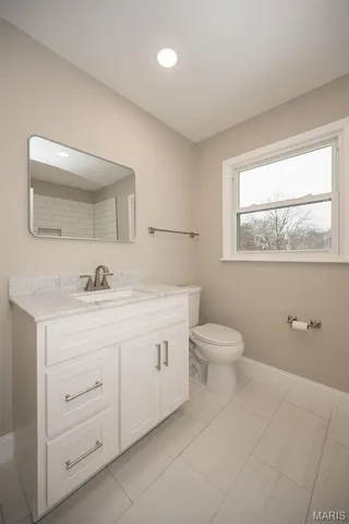 $570,000 | 304 Monteith Drive, Ellisville, MO 63011