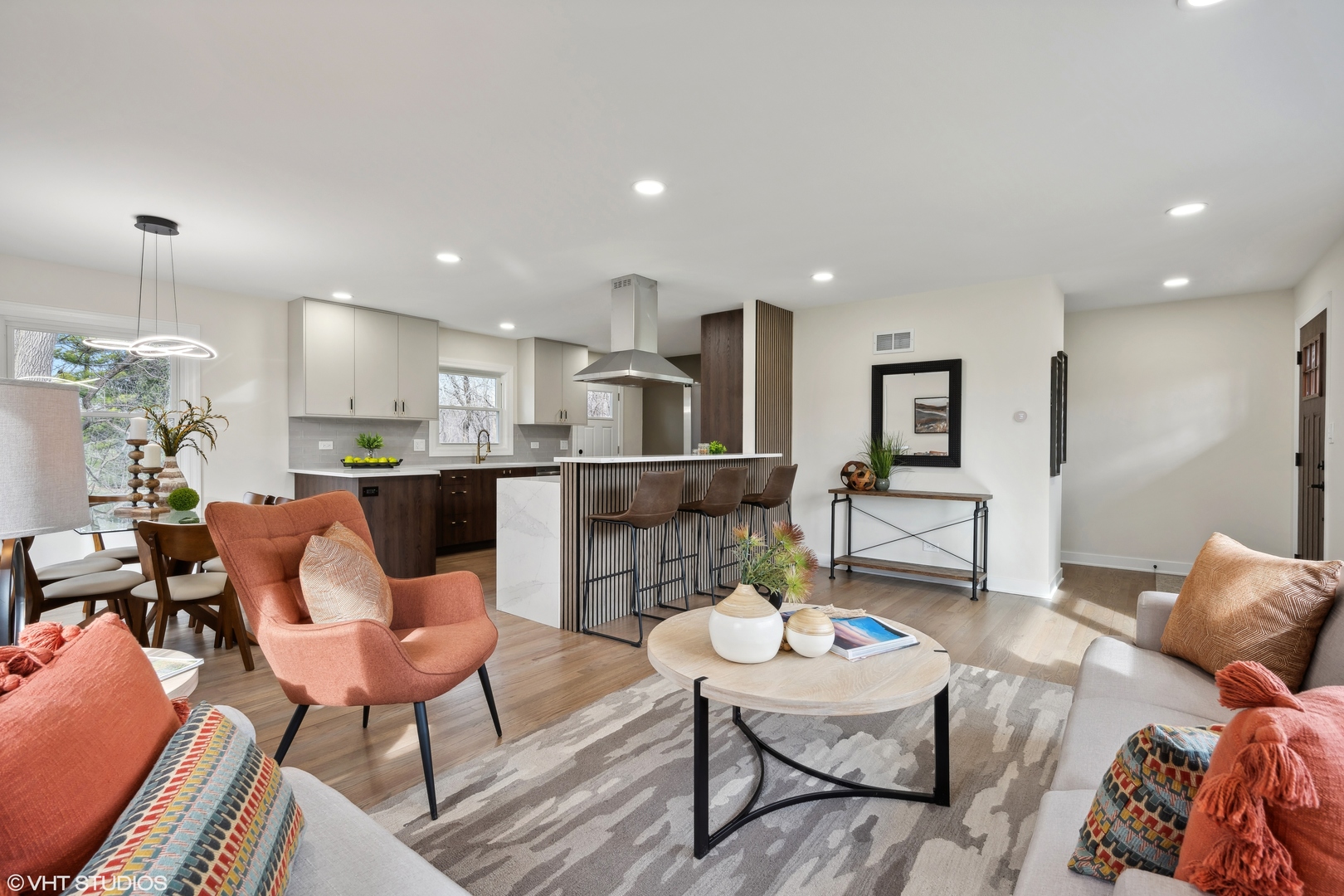 26340 West Merton Road Barrington, IL 60010 - Photo 2 of 22 a living room with furniture and kitchen view