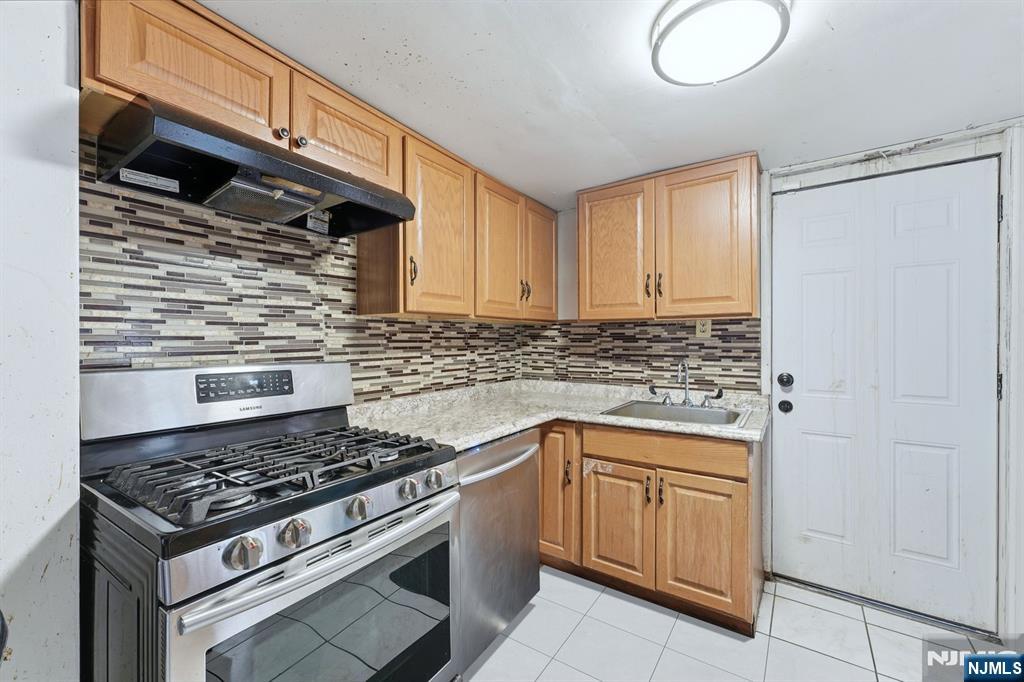 971 Grove Street Irvington, NJ 07111 - Photo 9 of 17