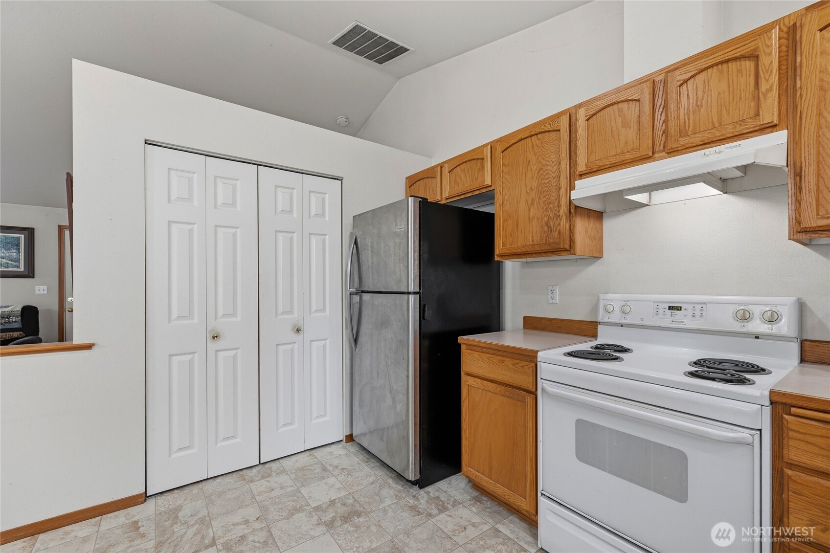 5423 180th Avenue Southwest Rochester, WA 98579 - Photo 10 of 30 Gallery Image 10