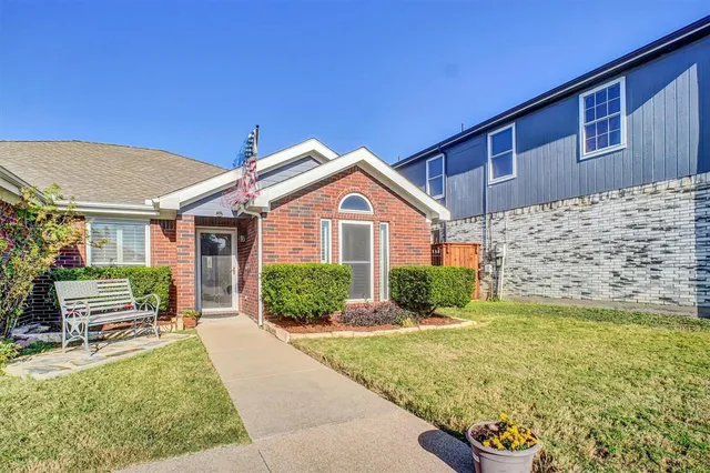 $329,900 | 3732 Cove Meadow Lane, Fort Worth, TX 76123