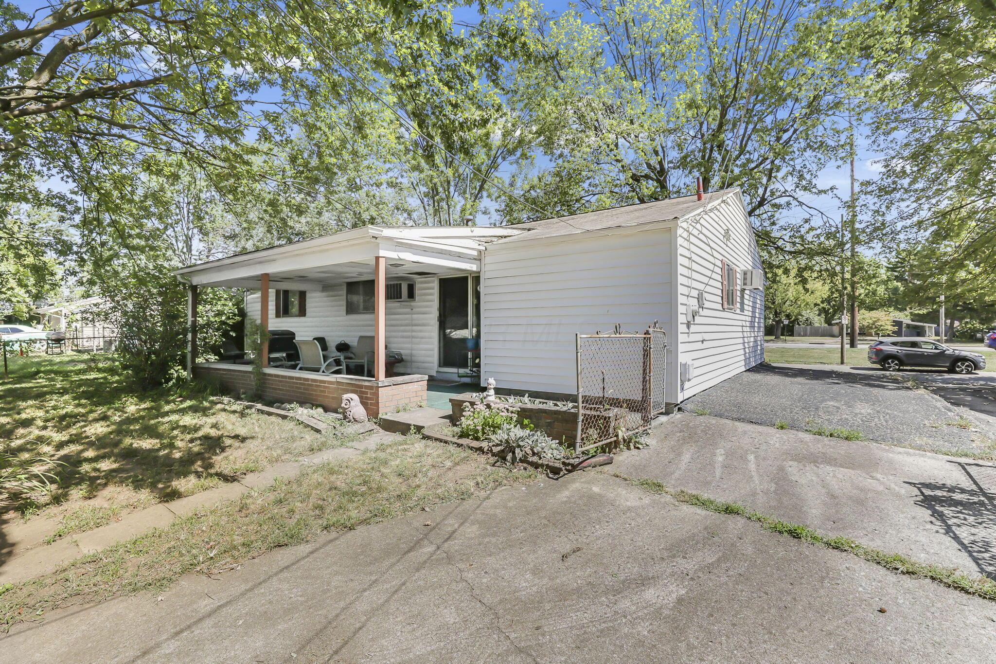 1529 South Hamilton Road Columbus, OH 43227 - Photo 44 of 49 47-web-or-mls-011A6598