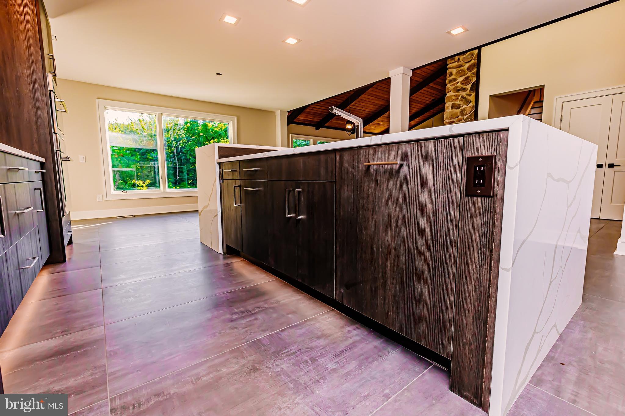1091 Highland Road Newtown, PA 18940 - Photo 37 of 128 Custom Kitchen Island Quartz countertop