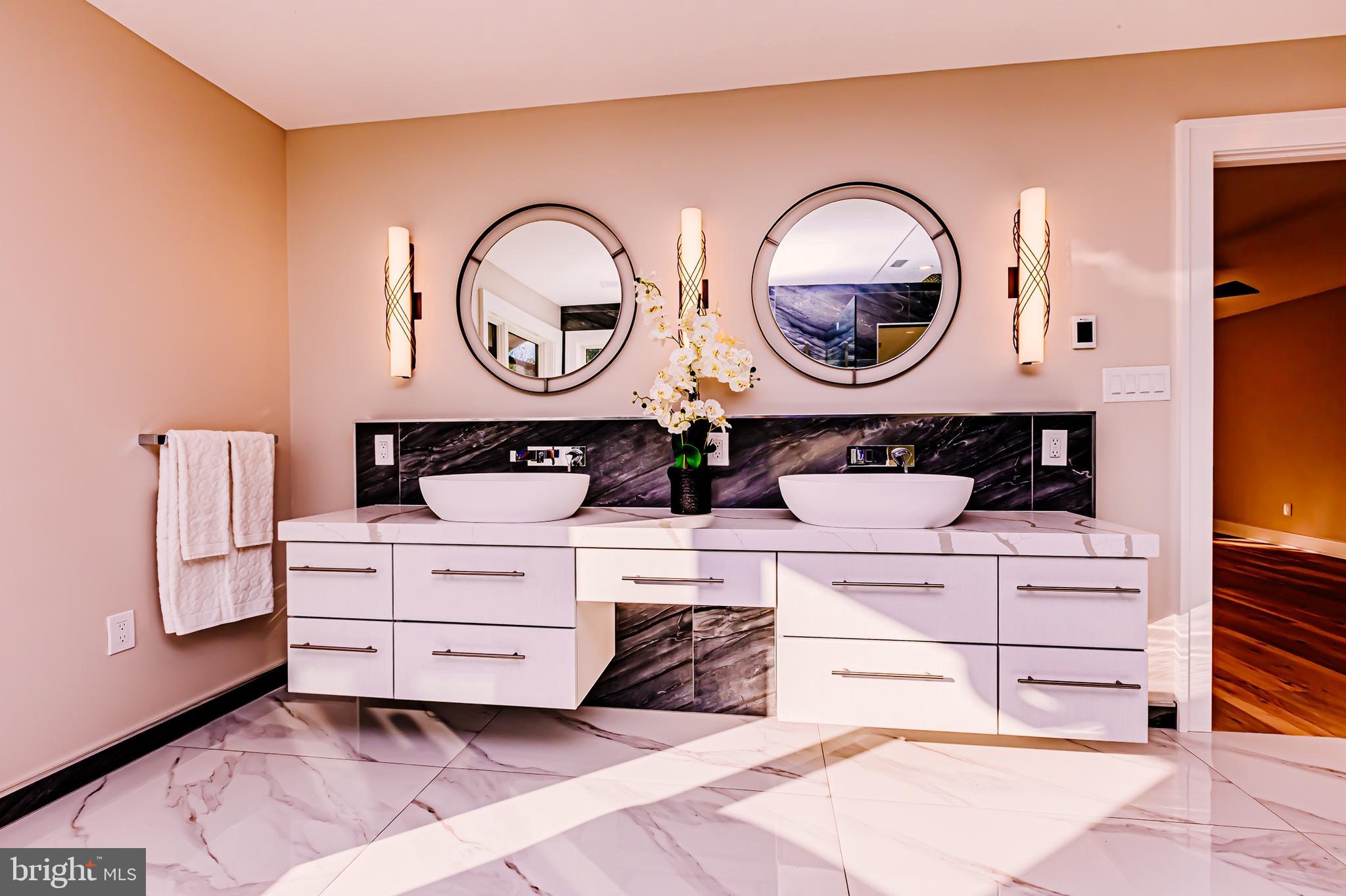 1091 Highland Road Newtown, PA 18940 - Photo 75 of 128 Owner Suite Bathroom