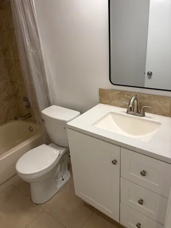 $2,350 | 13811 Oneida Drive, Unit E1, Delray Beach, FL 33446