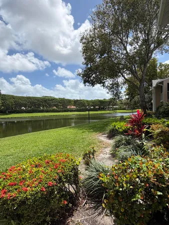 $2,350 | 13811 Oneida Drive, Unit E1, Delray Beach, FL 33446