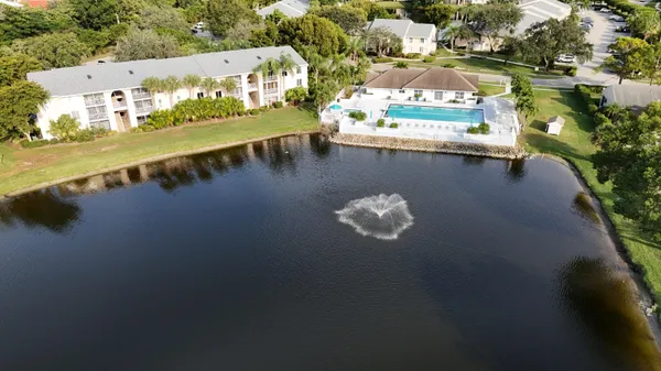 $2,350 | 13811 Oneida Drive, Unit E1, Delray Beach, FL 33446