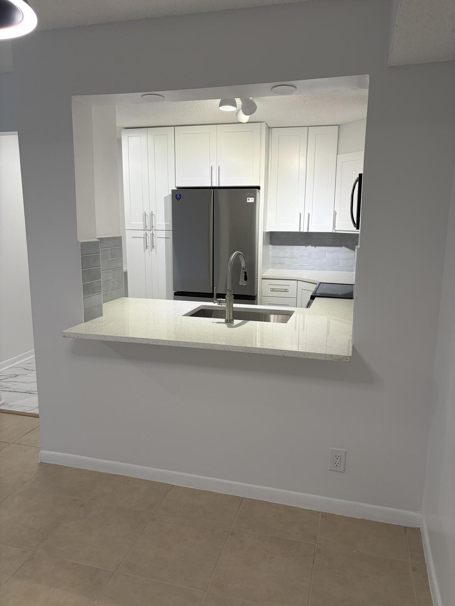 13811 Oneida Drive, Unit E1 Delray Beach, FL 33446 - Photo 8 of 26 IMG_0706