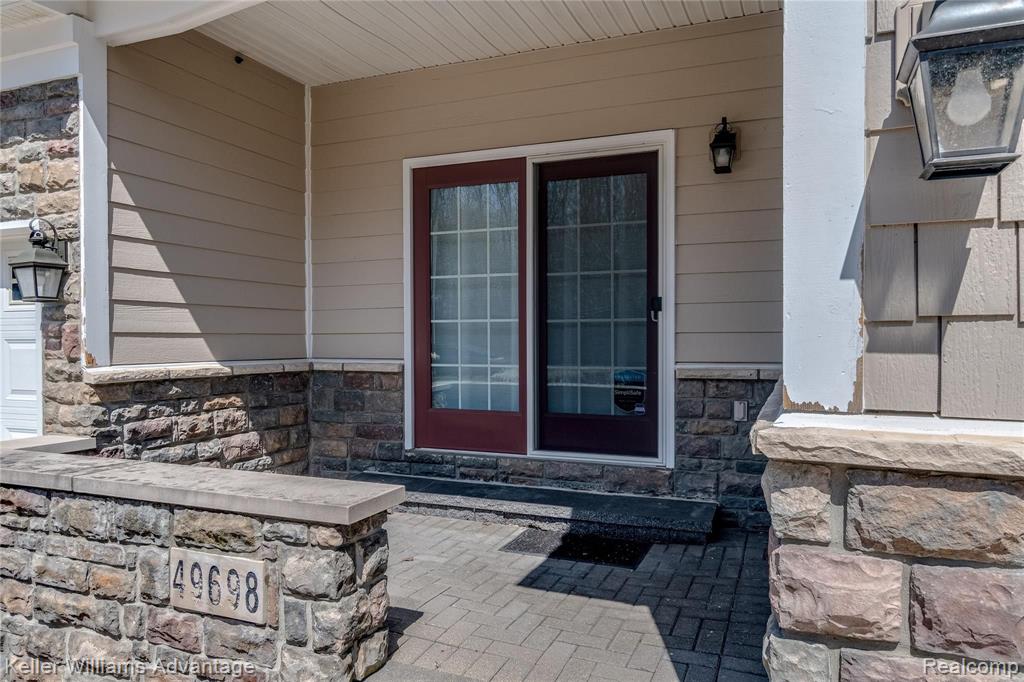 49698 Timber Trail Novi, MI 48374 - Photo 8 of 44