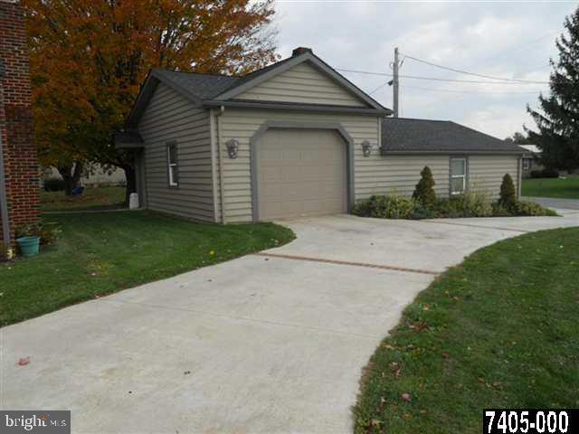 14473 Winterstown Road Felton, PA 17322 - Photo 3 of 21 Gallery Image 3