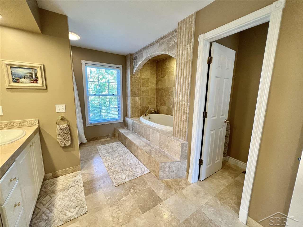 4106 Lone Road Freeland, MI 48623 - Photo 21 of 44 50079574-20.JPG