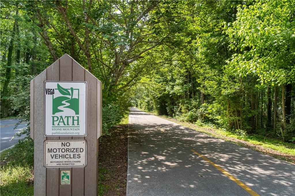 4549 Erskine Road Clarkston, GA 30021 - Photo 18 of 31