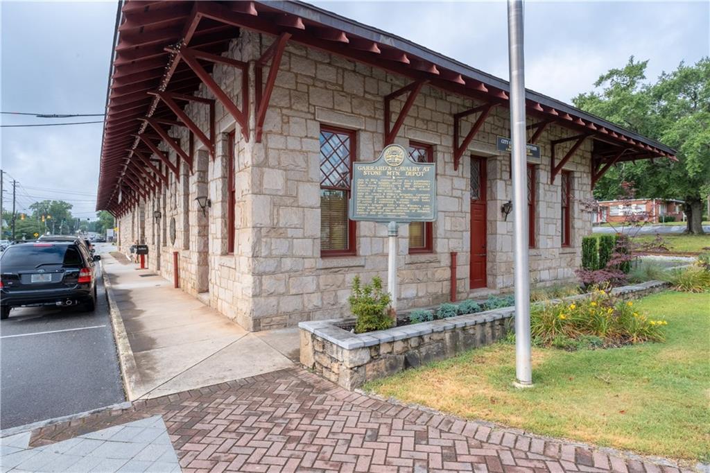 4549 Erskine Road Clarkston, GA 30021 - Photo 26 of 31