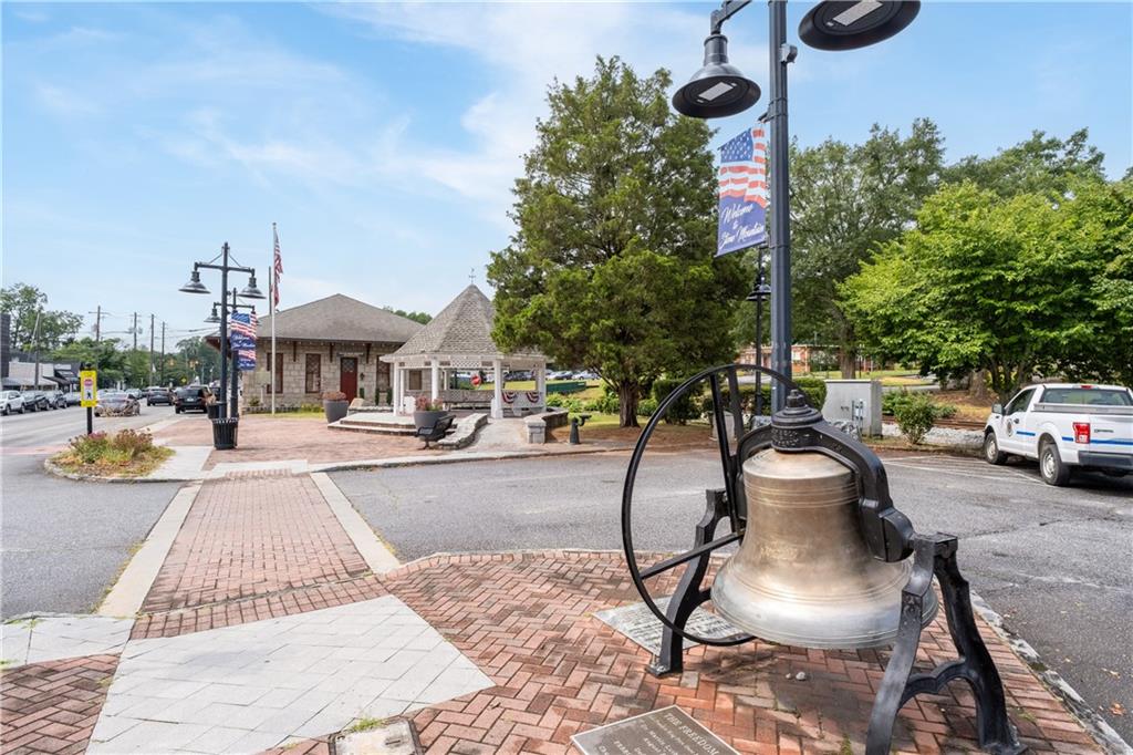 4549 Erskine Road Clarkston, GA 30021 - Photo 27 of 31