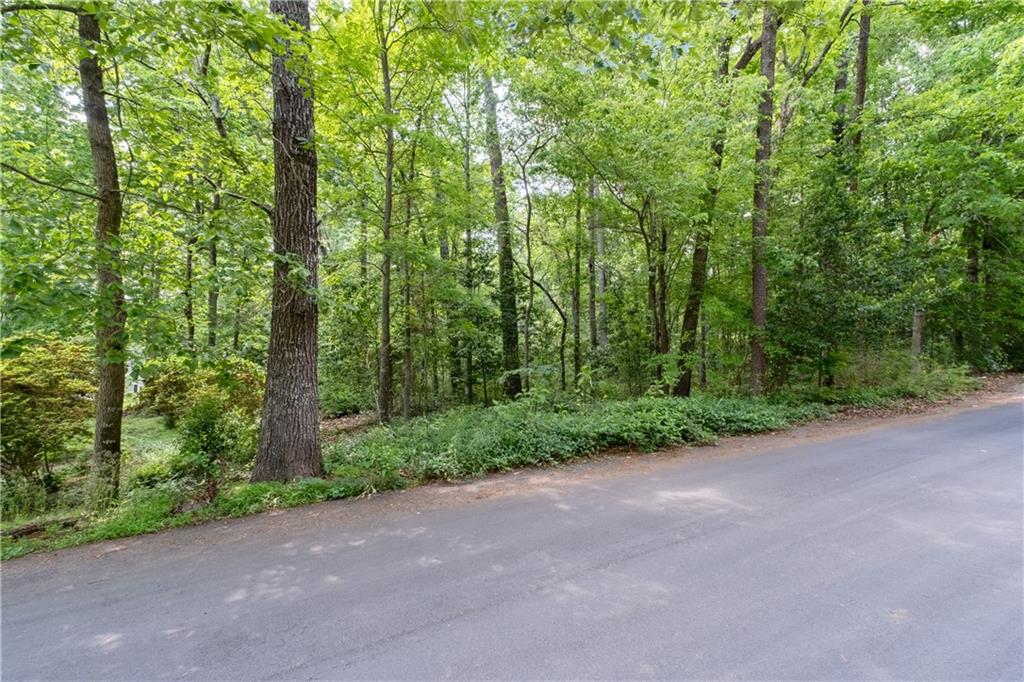 4549 Erskine Road Clarkston, GA 30021 - Photo 8 of 31