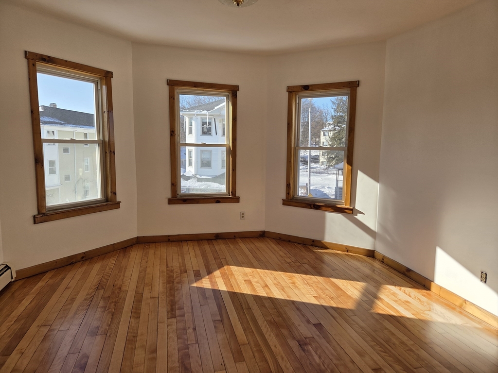 5 Massasoit Road, Unit 2 Worcester, MA 01604 - Photo 3 of 7