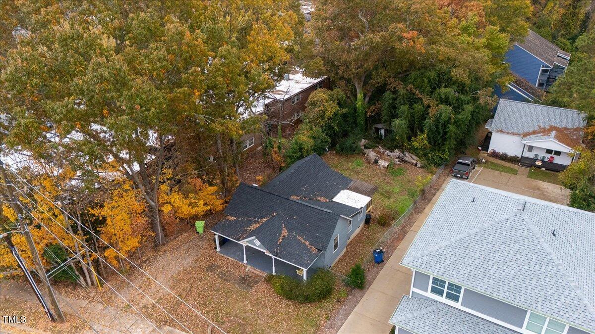 1634 Crest Road Raleigh, NC 27606 - Photo 26 of 36 26-DJI_20241126135524_0002_D