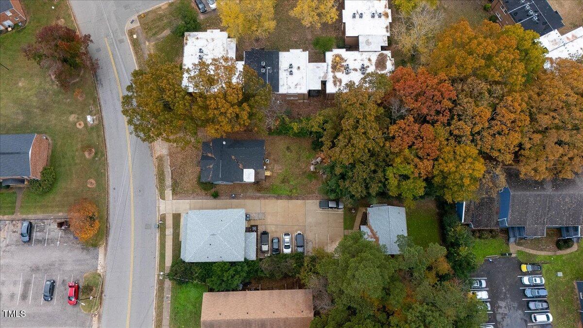 1634 Crest Road Raleigh, NC 27606 - Photo 33 of 36 35-DJI_20241126135821_0011_D