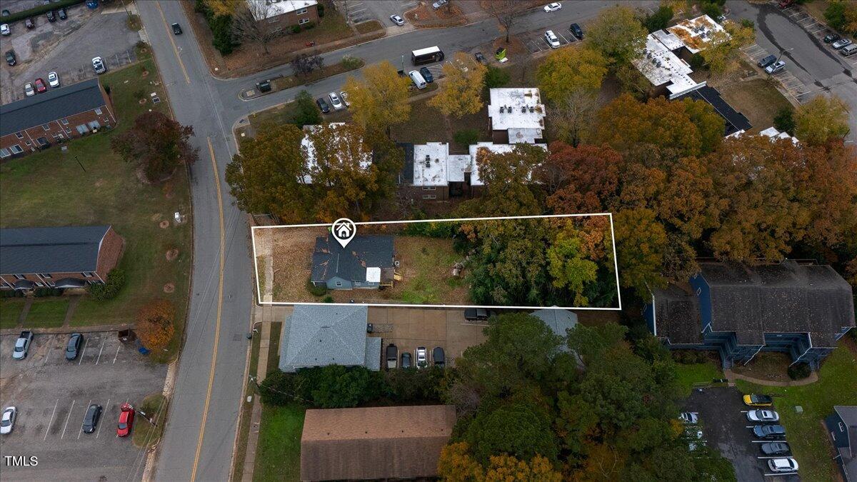 1634 Crest Road Raleigh, NC 27606 - Photo 34 of 36 36-DJI_20241126135829_0012_D
