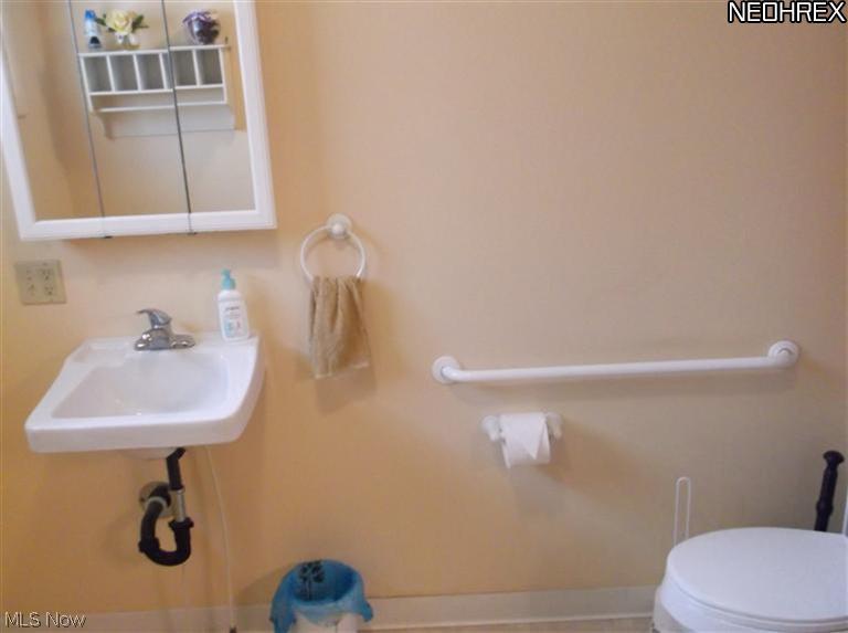 463 Spaulding Street Akron, OH 44310 - Photo 5 of 20