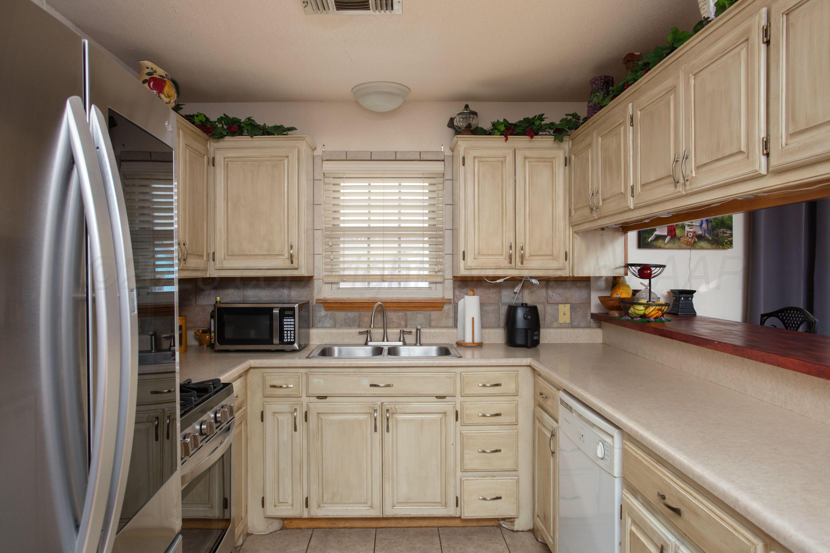 3570 Mack Road Amarillo, TX 79118 - Photo 8 of 33 Kitchen - 2