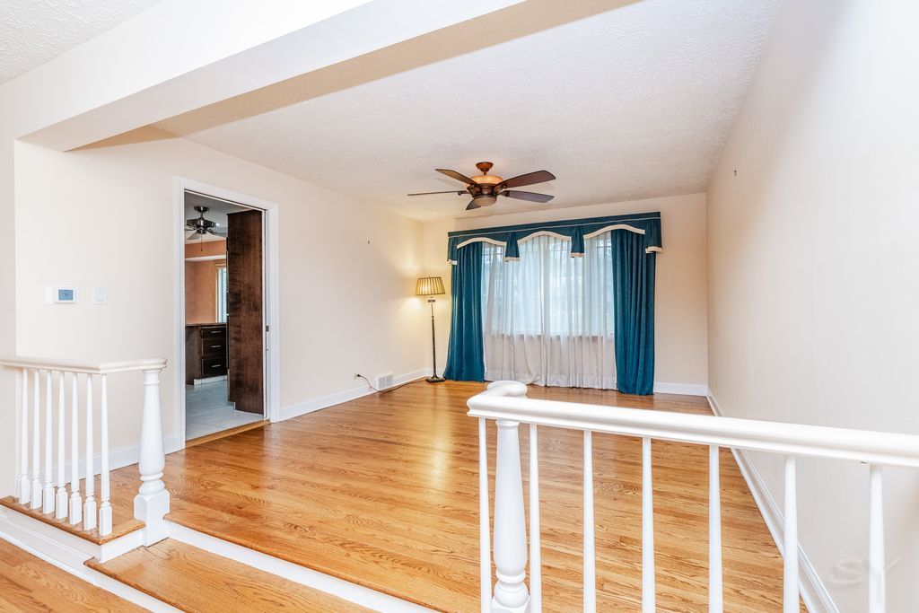 1012 South Church Road Mount Prospect, IL 60056 - Photo 4 of 43