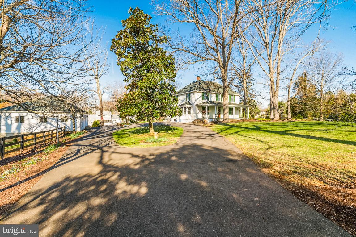 8186 Lees Ridge Road Warrenton, VA 20186 - Photo 4 of 109 Gallery Image 4