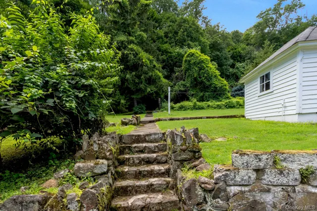 $995,000 | 1002 Rte 9W, Nyack, NY 10960