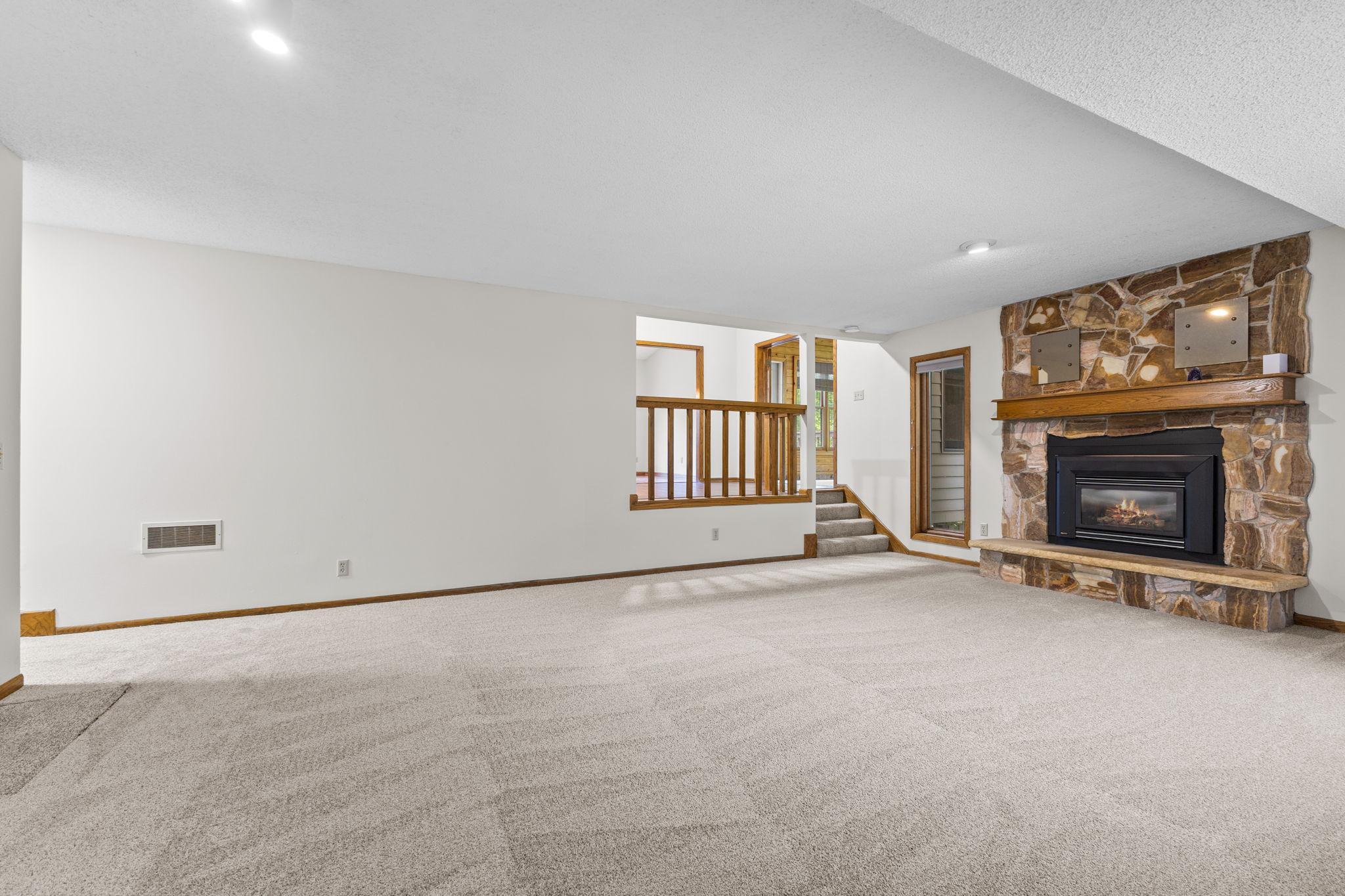 1306 Berry Ridge Road Eagan, MN 55123 - Photo 7 of 61