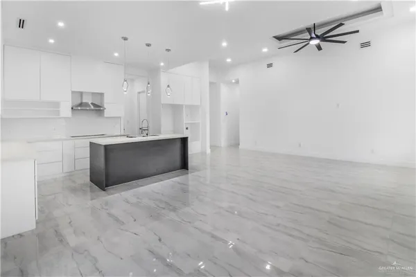 $280,000 | 2404 North Revolution Street, Edinburg, TX 78541