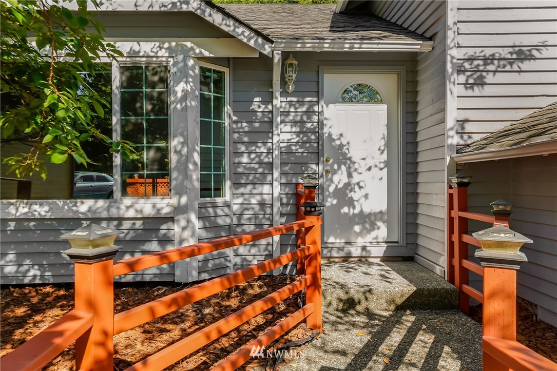 419 164th Place Southeast Bothell, WA 98012 - Photo 3 of 25