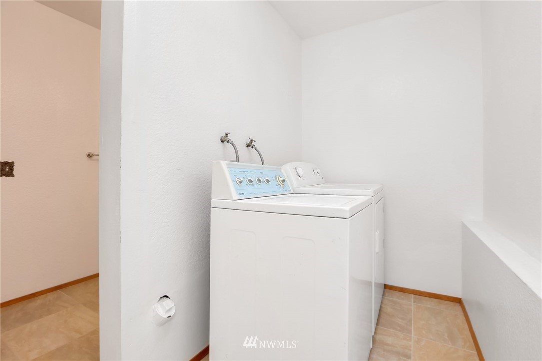 419 164th Place Southeast Bothell, WA 98012 - Photo 21 of 25