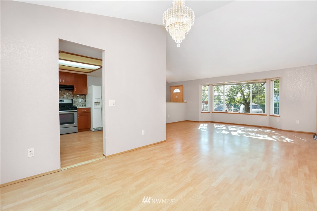 419 164th Place Southeast Bothell, WA 98012 - Photo 6 of 25