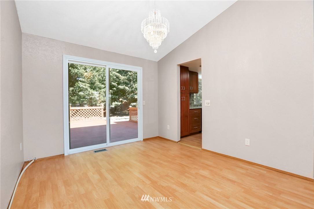 419 164th Place Southeast Bothell, WA 98012 - Photo 9 of 25